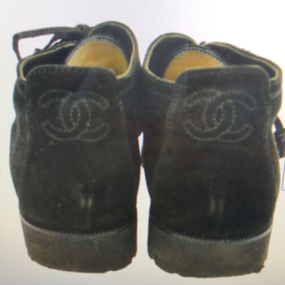 CHANEL Suede Booties Authentic Vintage - Picture 2 of 5